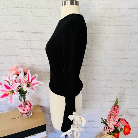 Zara Bow Sleeved Sweater - Picture 8 of 12